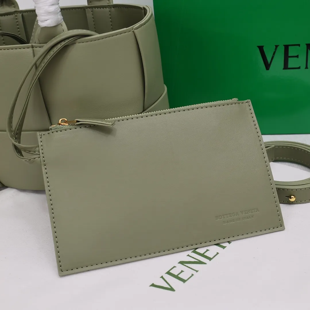 All Categories Official Website "Brand Women's Bags" Women's Bags 💙 BV 2025 Official Website New BV Crossbody Bag